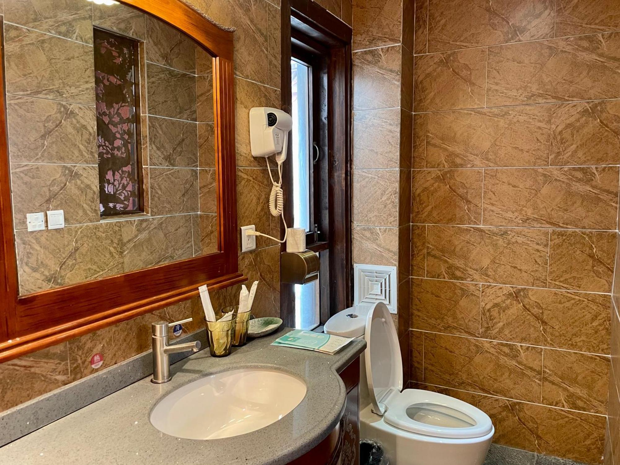 Good Fortune Inn Shangri-La Zewnętrze zdjęcie